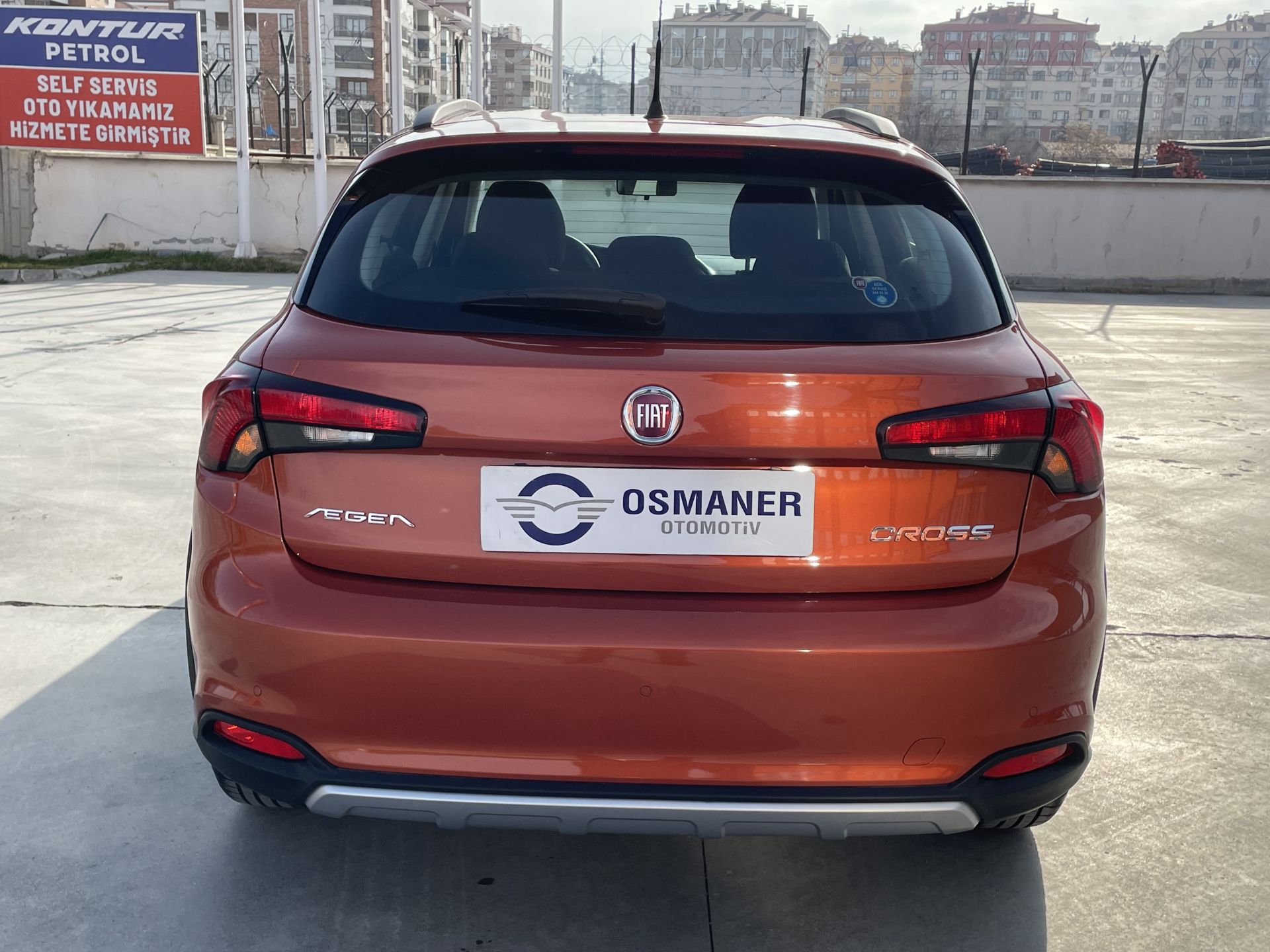 _OSMANER_ 2023 FİAT EGEA CROSS 1.4 95 BG URBAN BOYASIZ TURUNCU