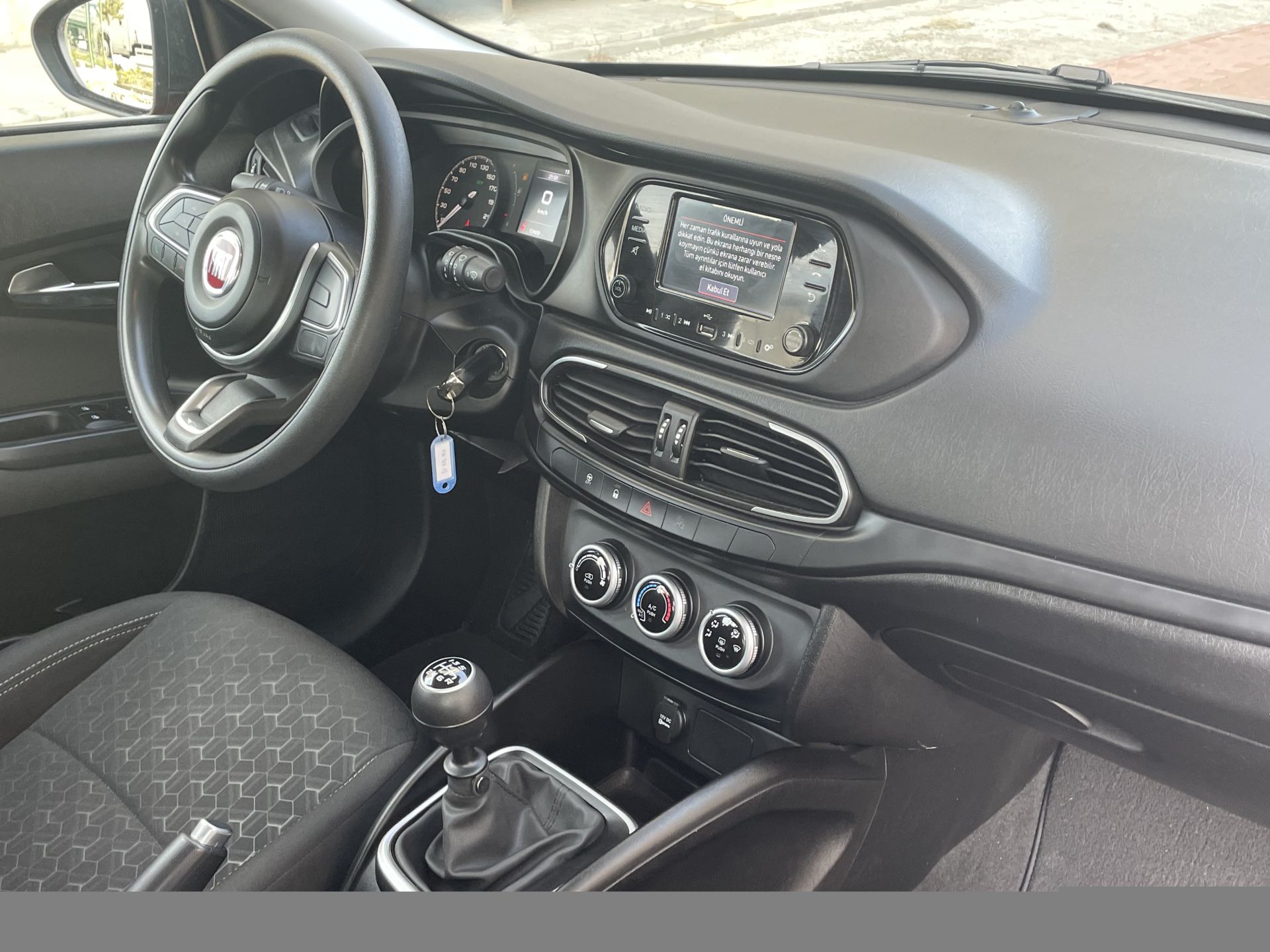 _OSMANER_ 2023 FİAT EGEA CROSS 1.4 95 BG URBAN BOYASIZ TURUNCU