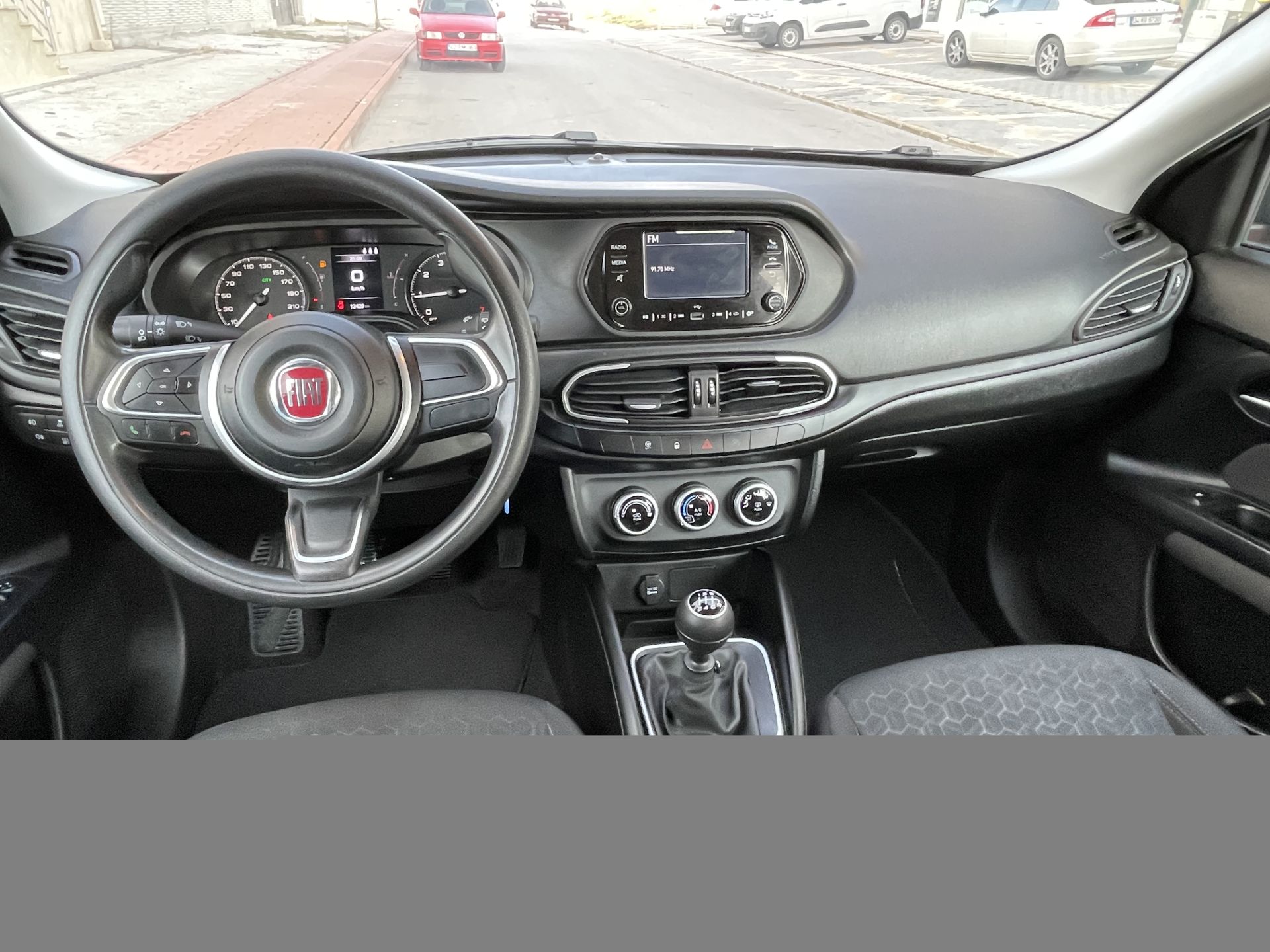 _OSMANER_ 2023 FİAT EGEA CROSS 1.4 95 BG URBAN BOYASIZ TURUNCU