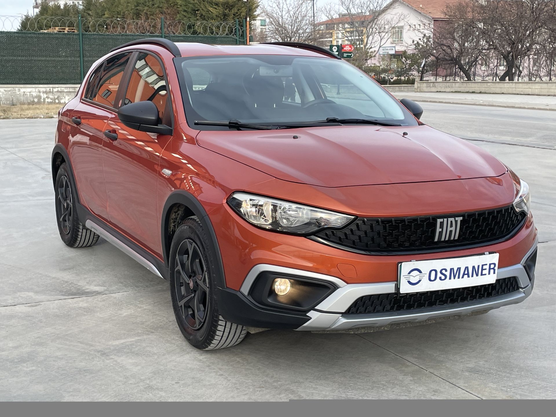 _OSMANER_ 2023 FİAT EGEA CROSS 1.4 95 BG URBAN BOYASIZ TURUNCU