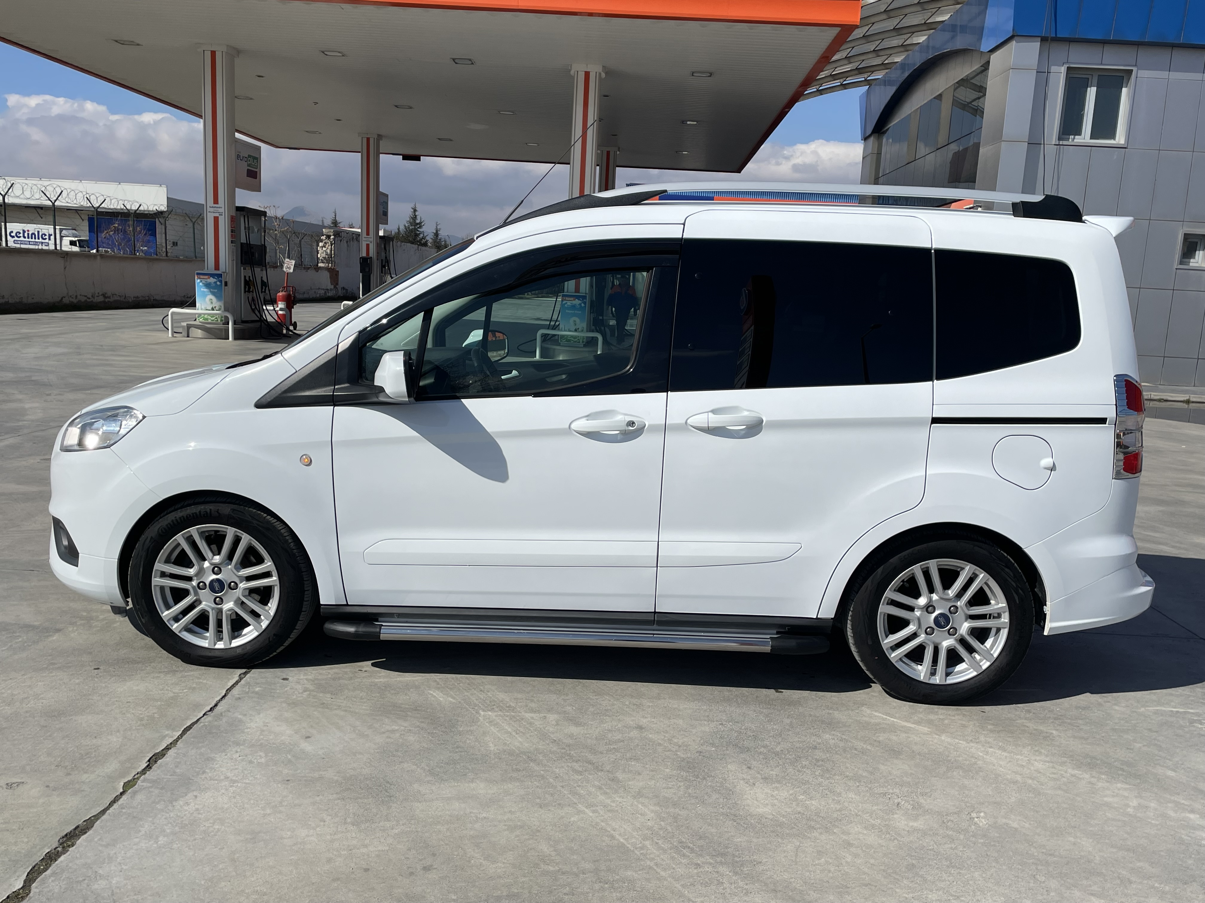 _OSMANER_ 2022 FORD TOURNEO COURİER 1.5 TDCİ TITANIYUM BOYASIZ