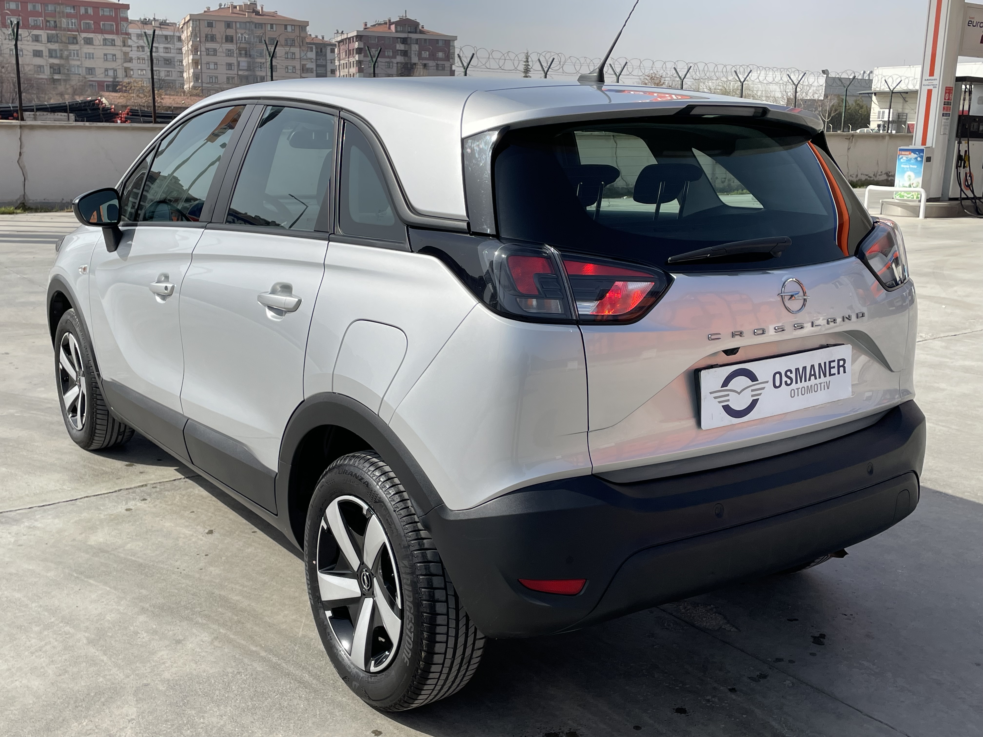 2023 OPEL CROSSLAND 1.2 T ESSENTİAL OTOMATİK BOYASIZ 17.000 KM*