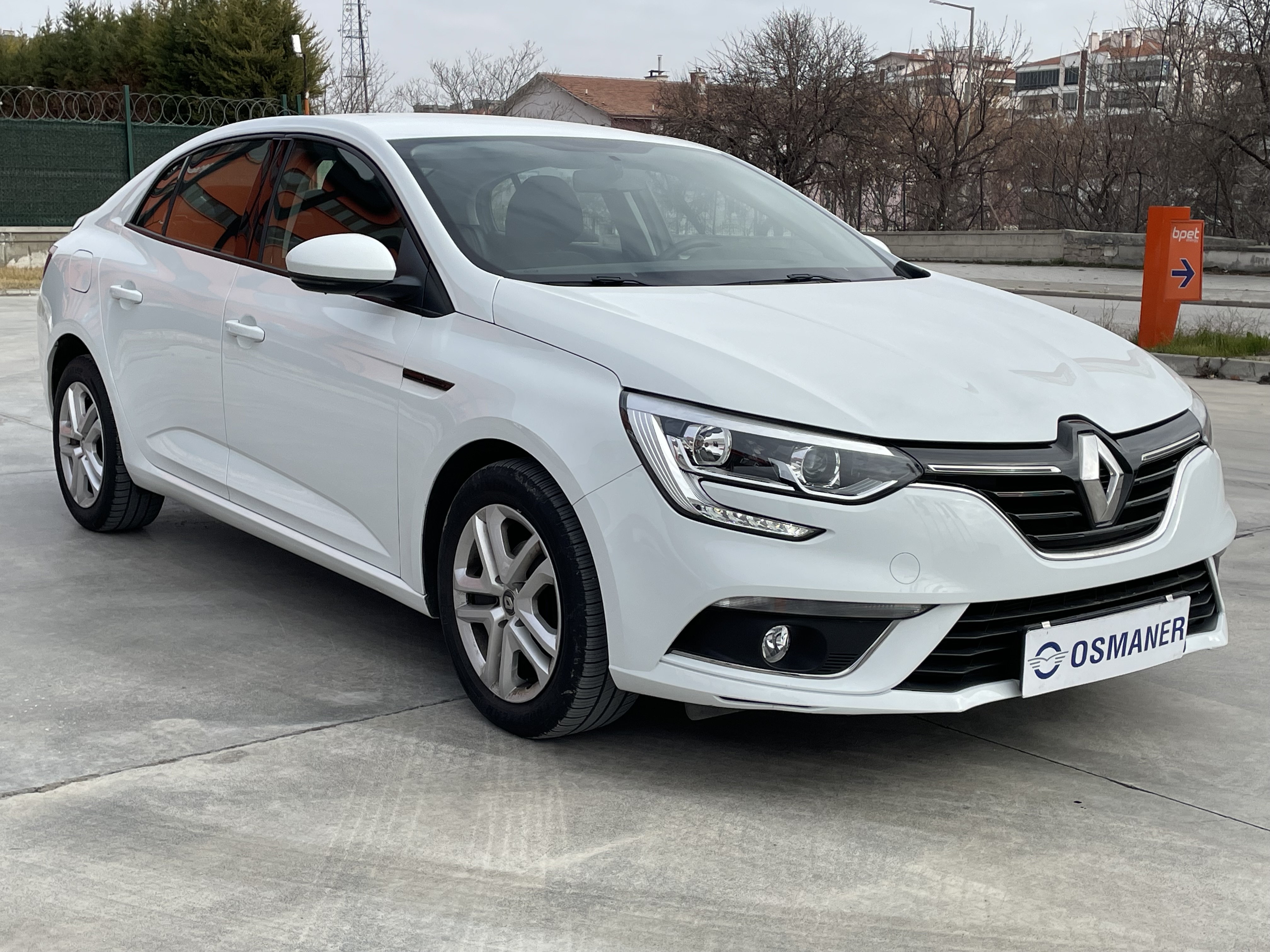_OSMANER_2022 RENAULT MEGANE 1.3 TCE 140 BG EDC JOY BOYASIZ